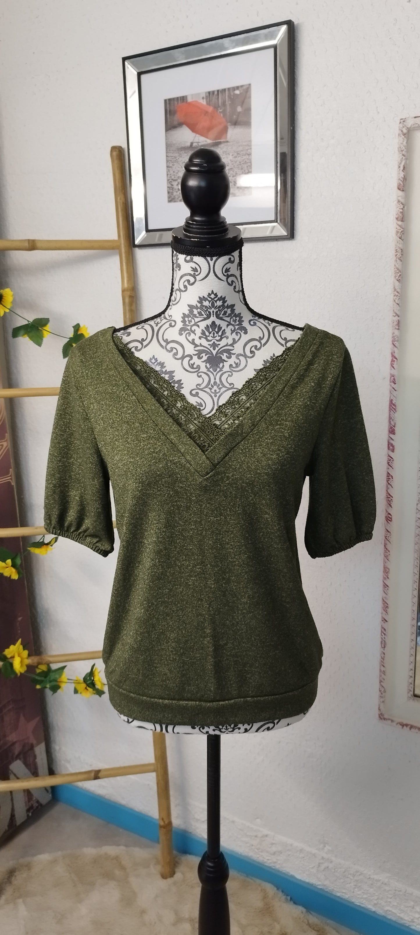Blouse col V
