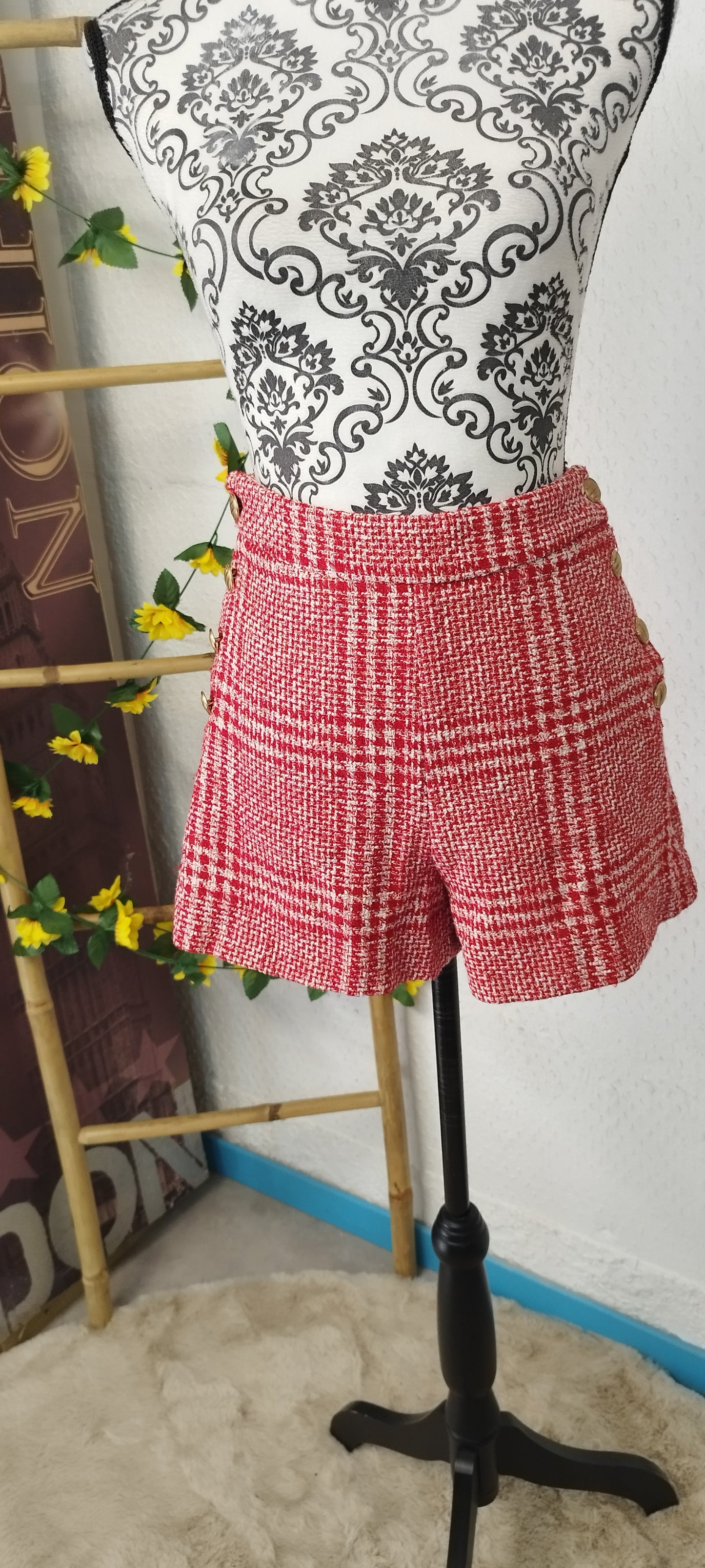 Short Zara