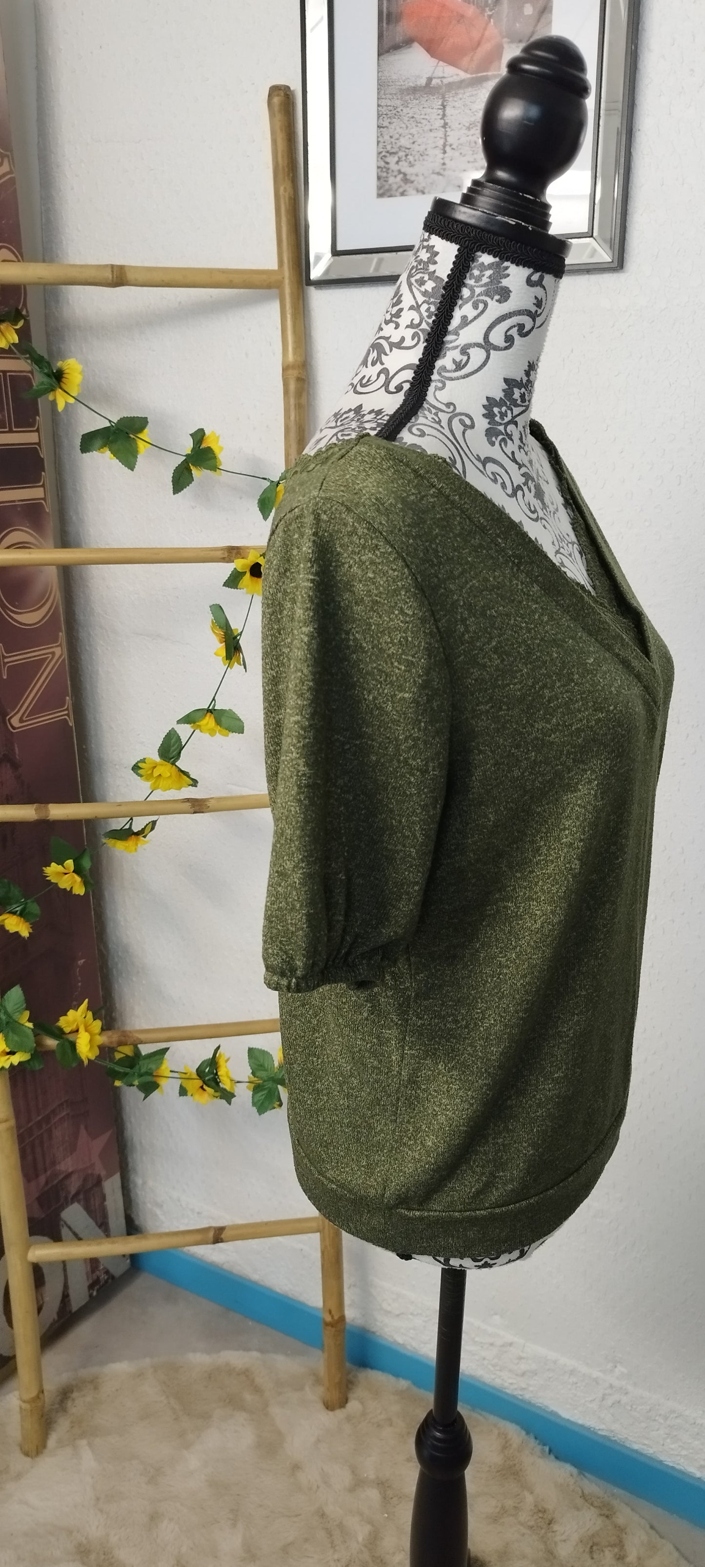 Blouse col V