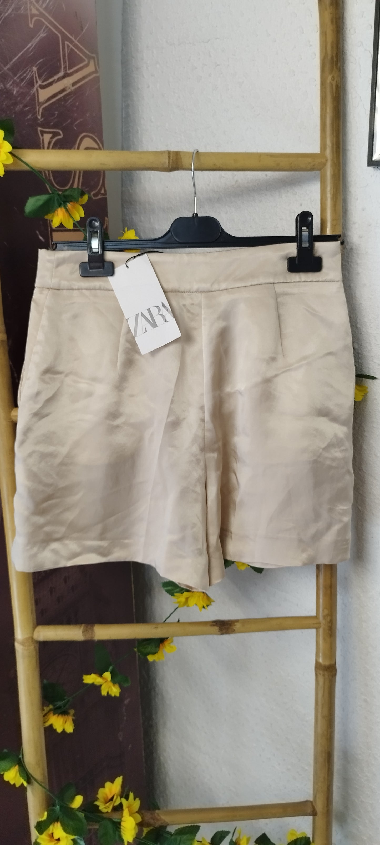 Short Zara