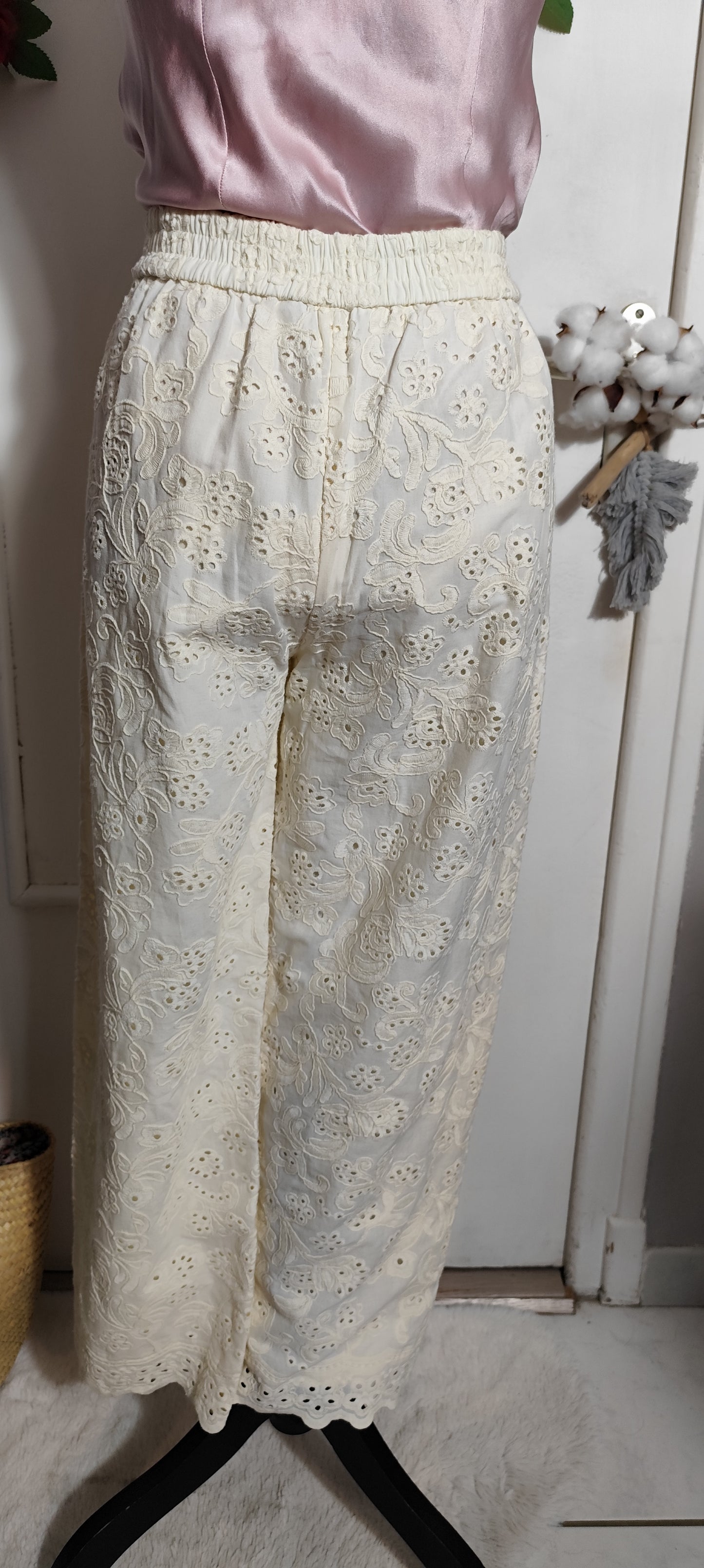 Pantalon broderie