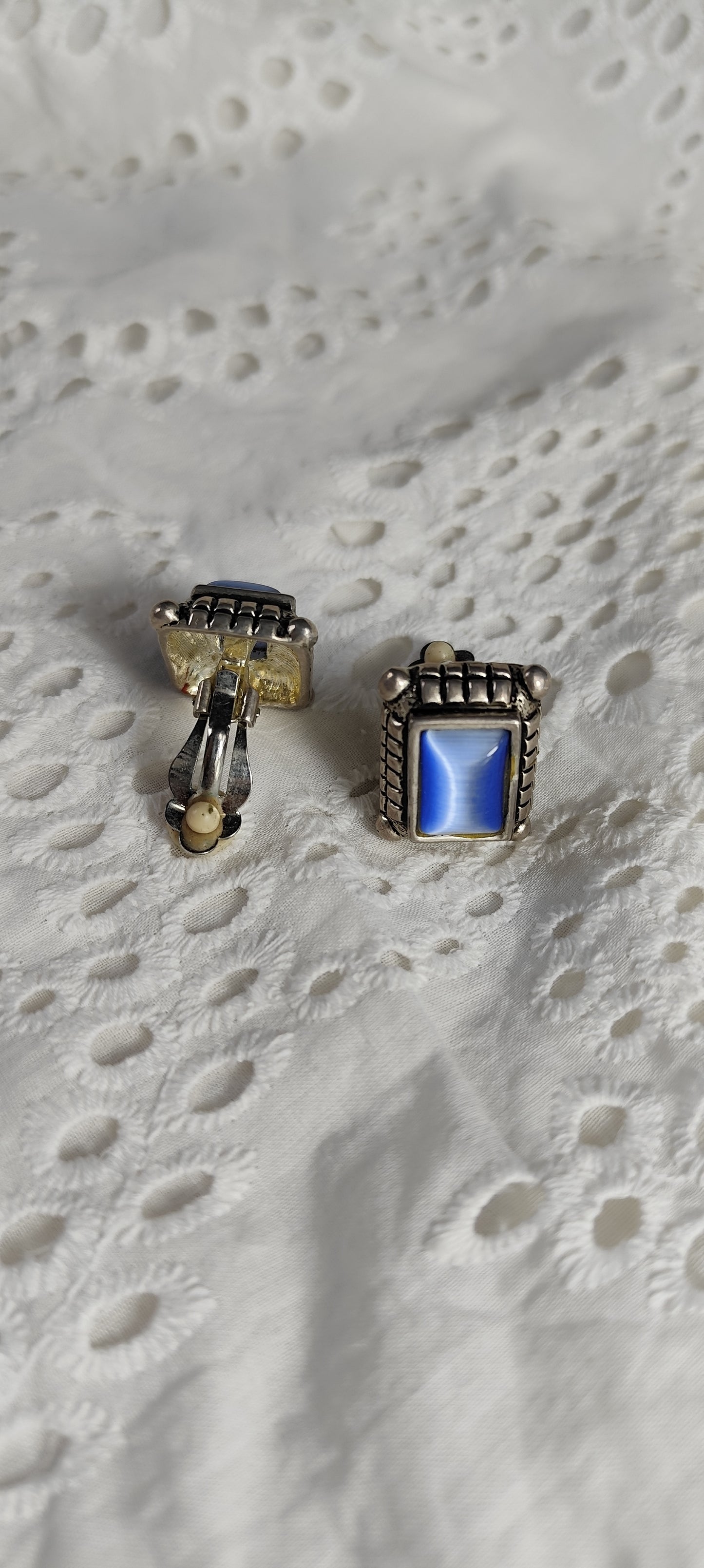 Boucles d’oreilles vintage à clips
