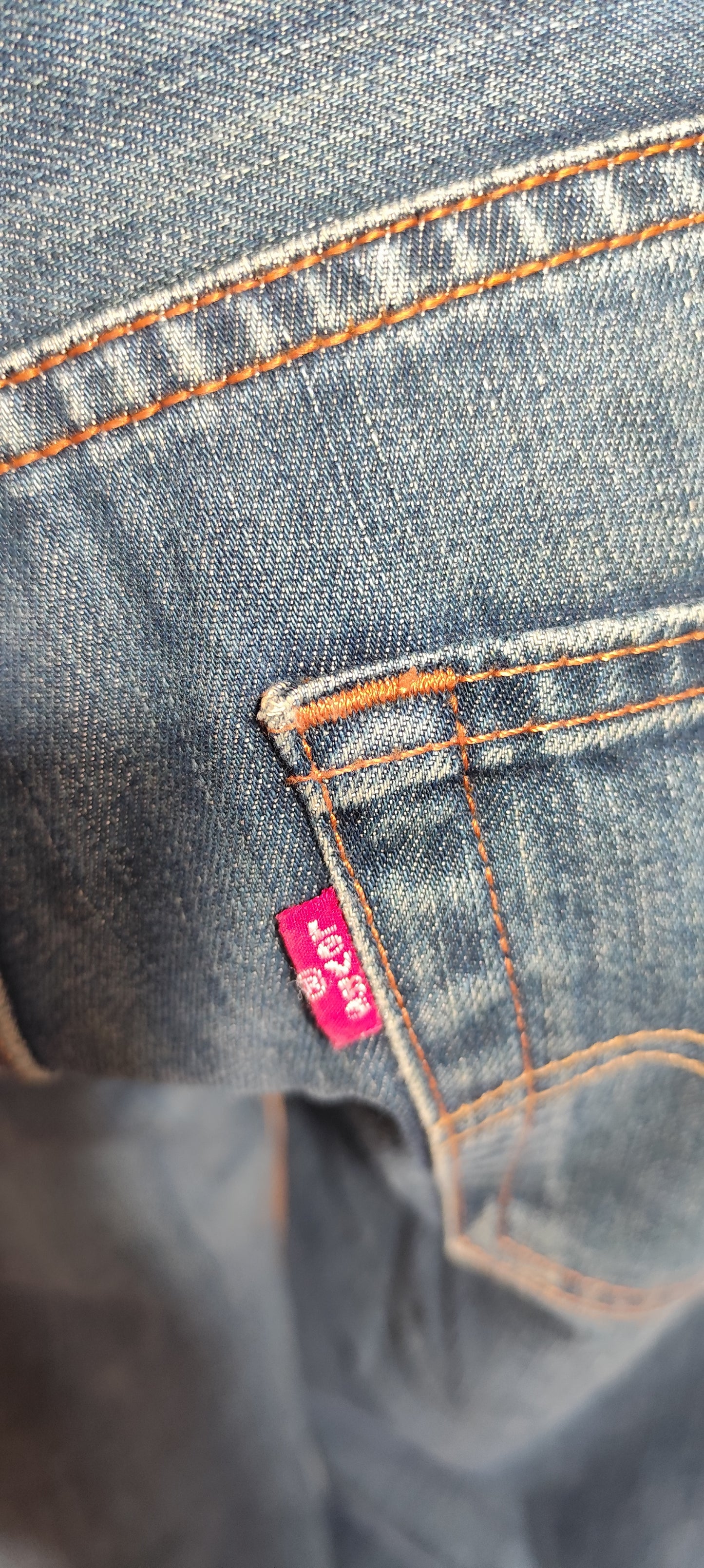 Jean Levi's 557