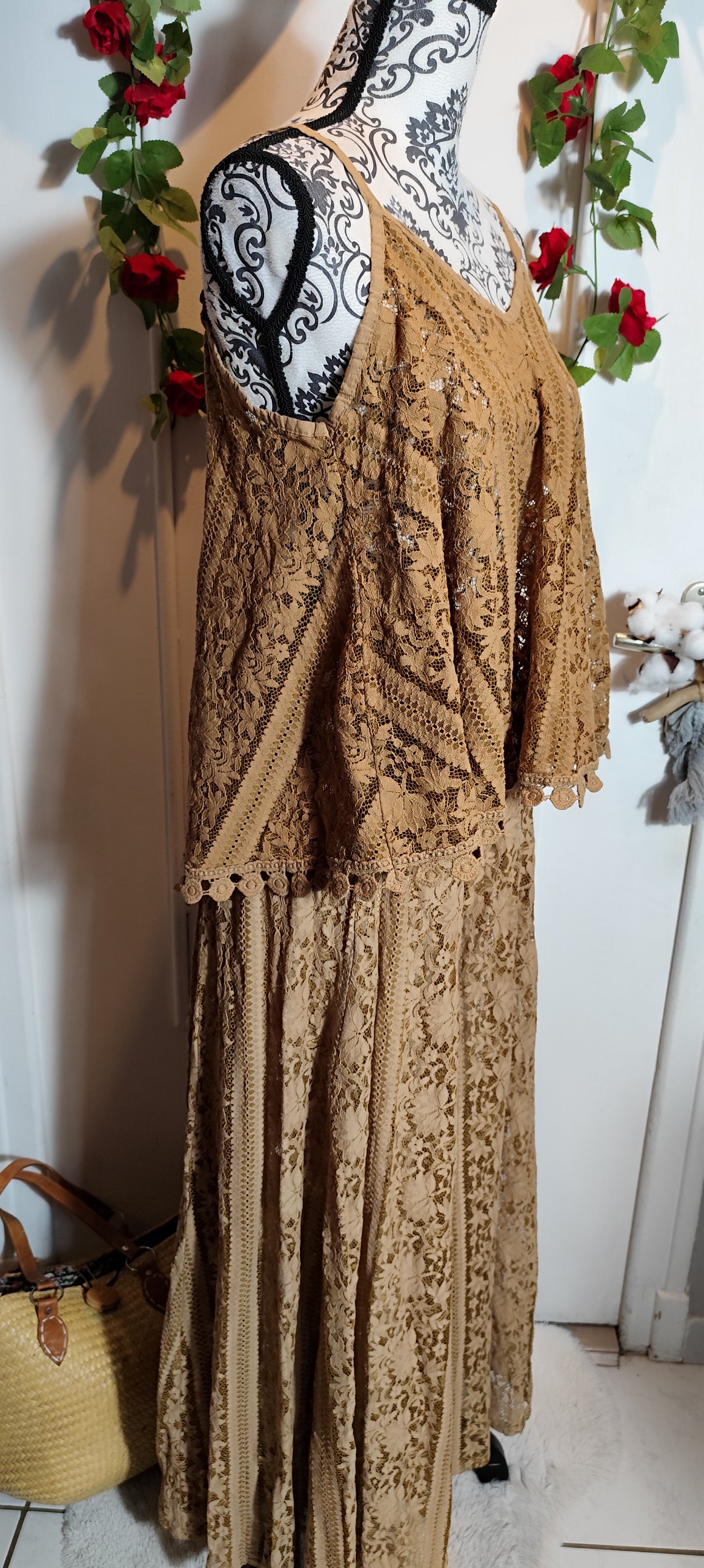 Ensemble jupe-culotte+top en dentelle