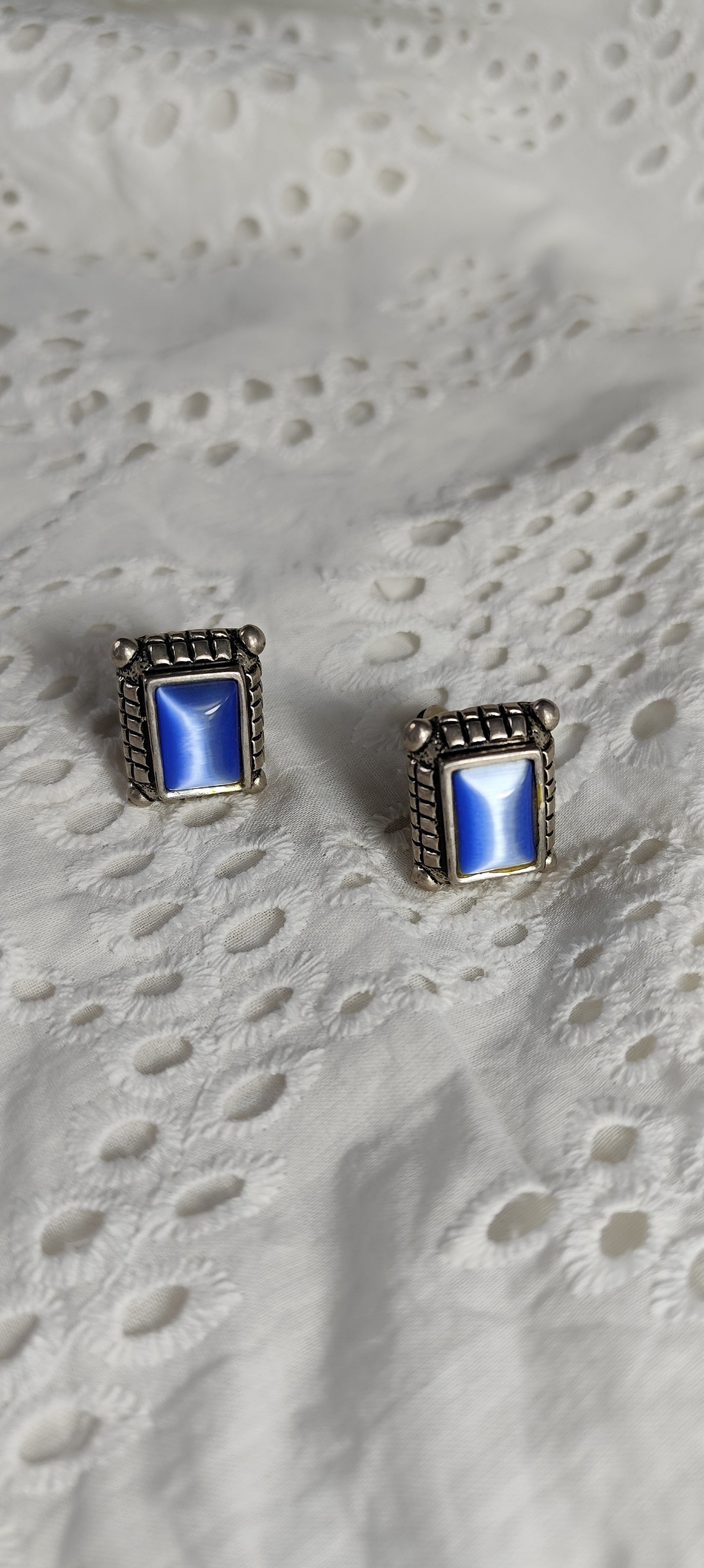 Boucles d’oreilles vintage à clips