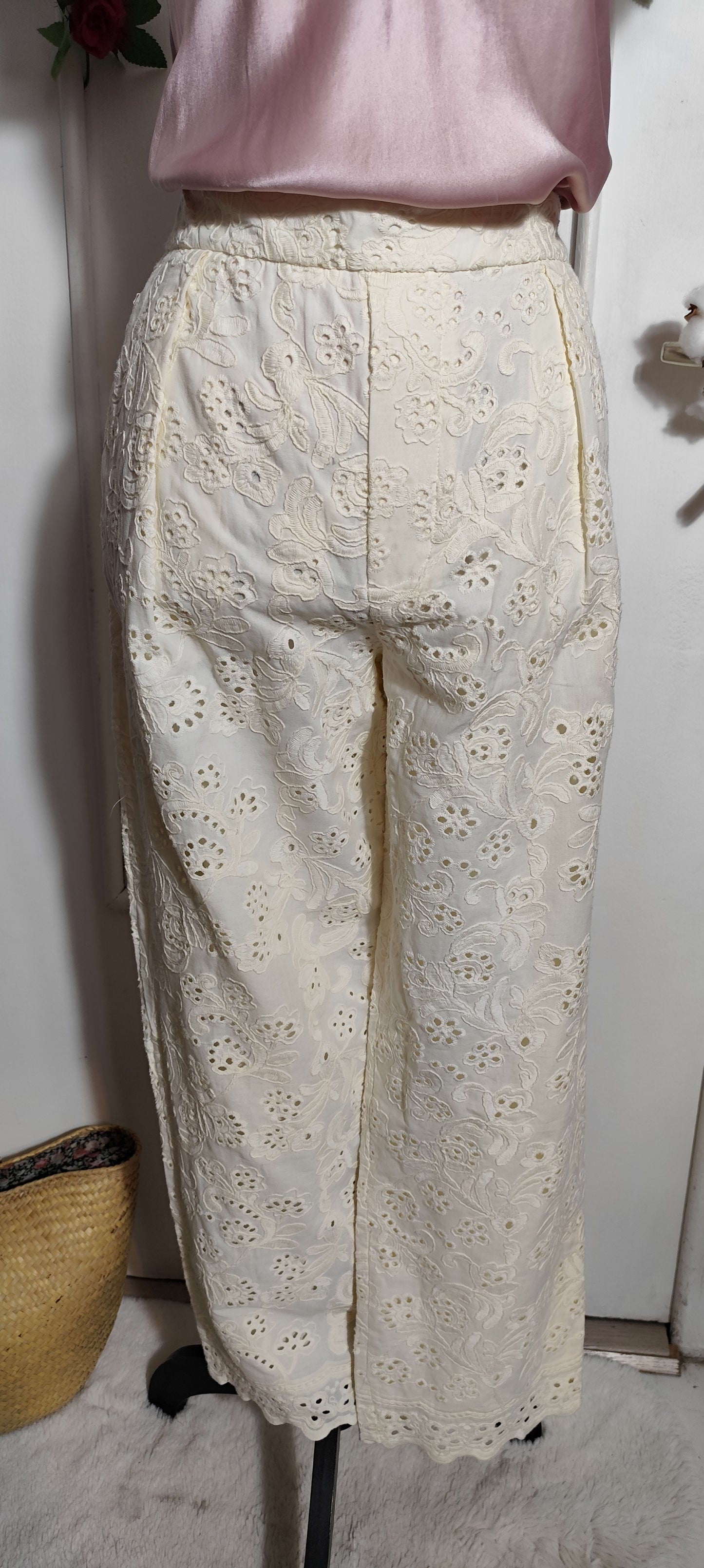 Pantalon broderie