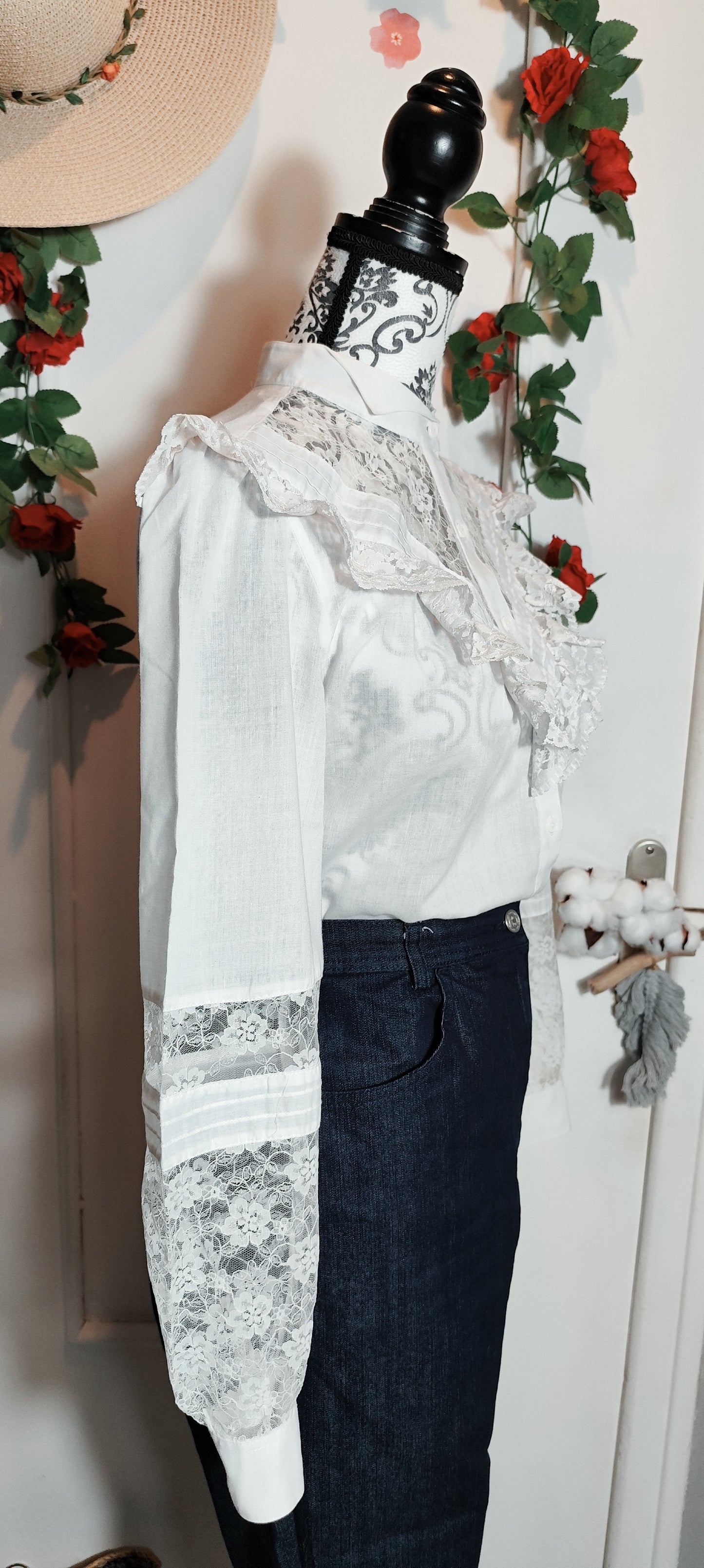 Chemise de col dentelle