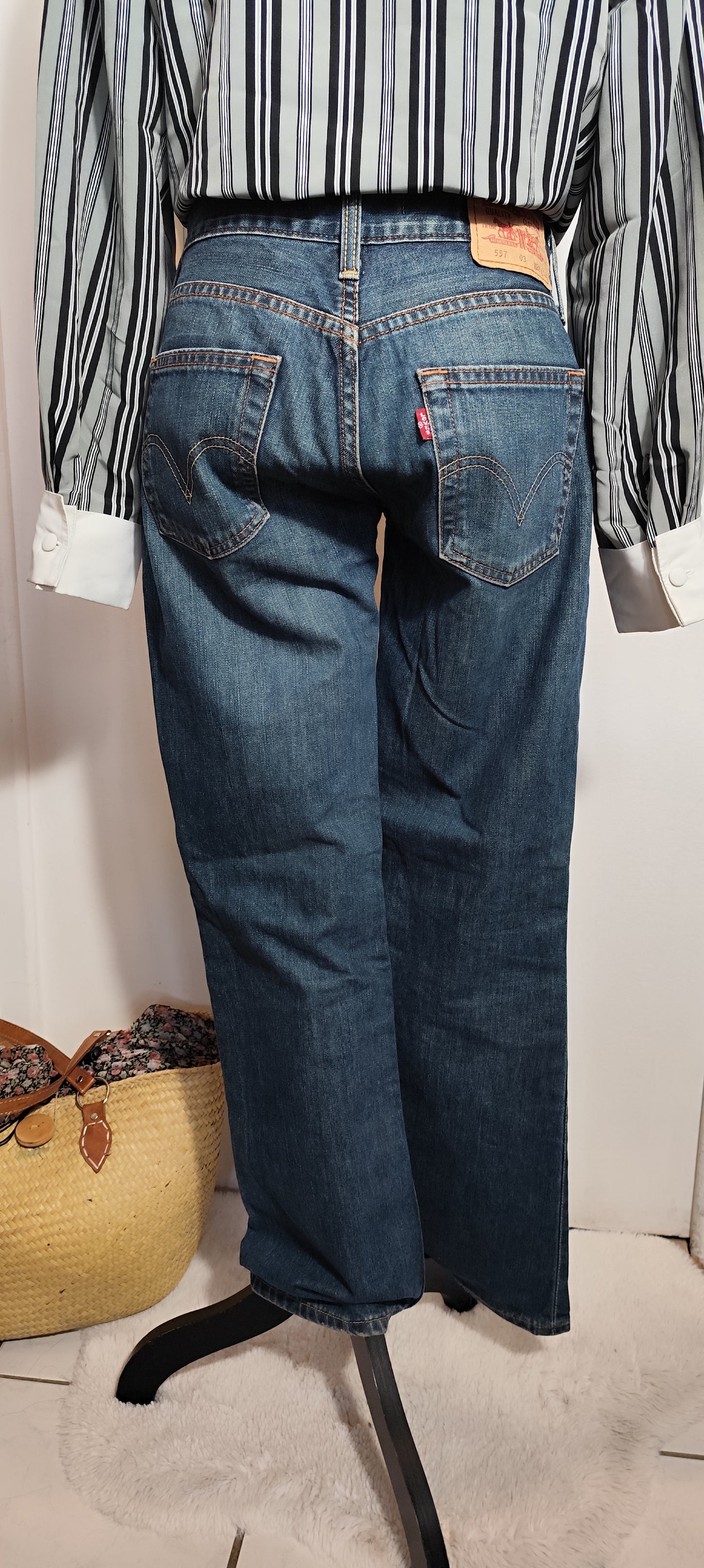Jean Levi's 557