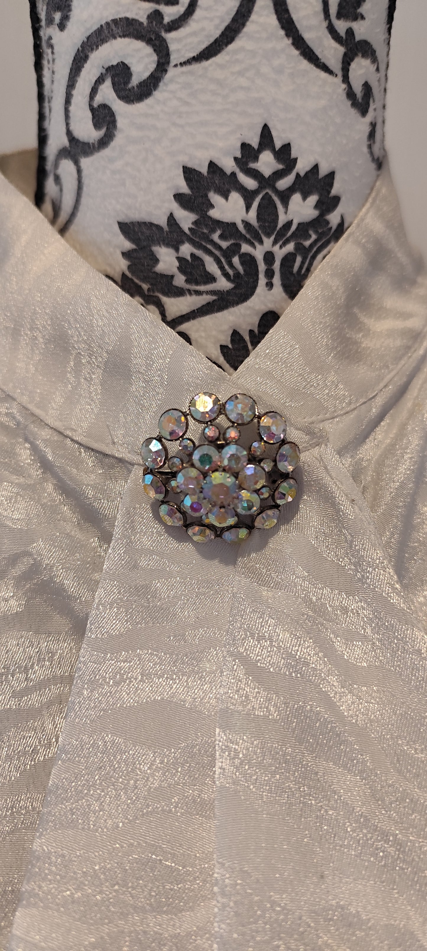 Broche dôme lumineux