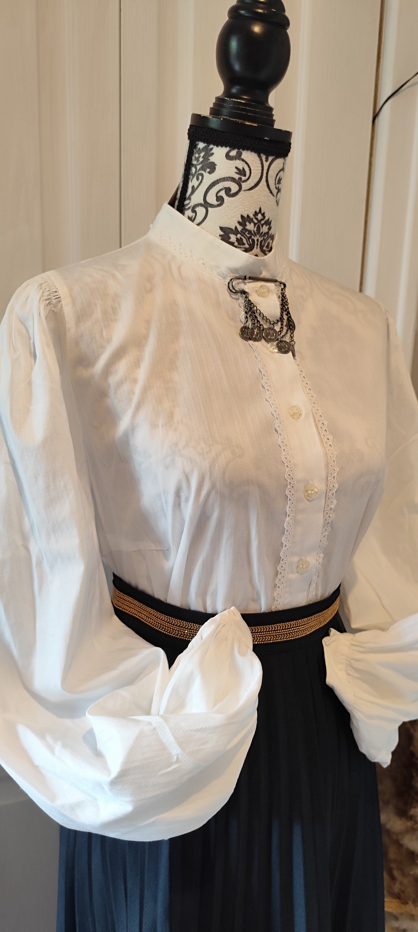 Chemise autrichienne/Distler